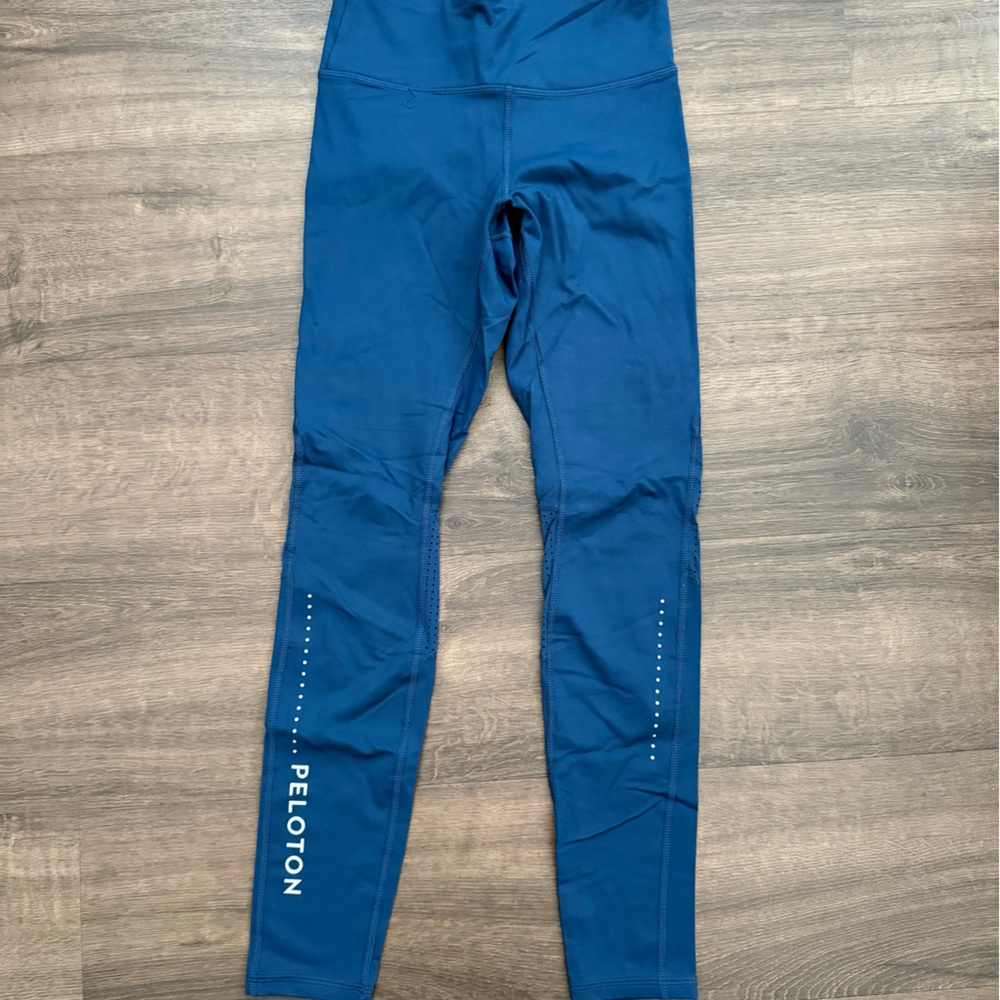 Peloton Leggings in Teal Blue